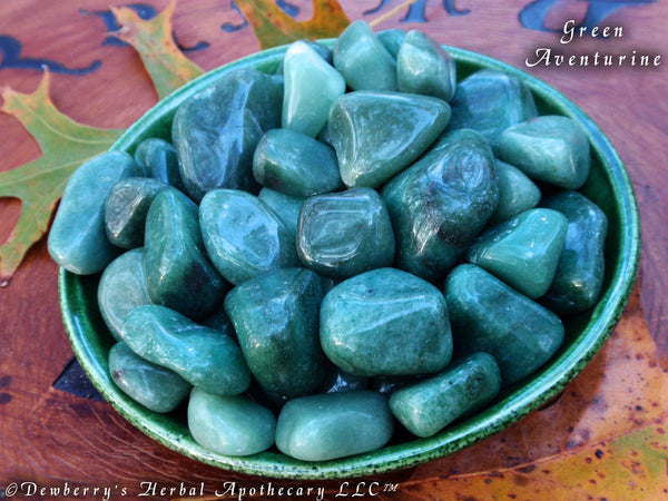 GREEN AVENTURINE Tumbled Crystal Gemstone. Grid Work, Meditation, Stimulate Dreams, Luck